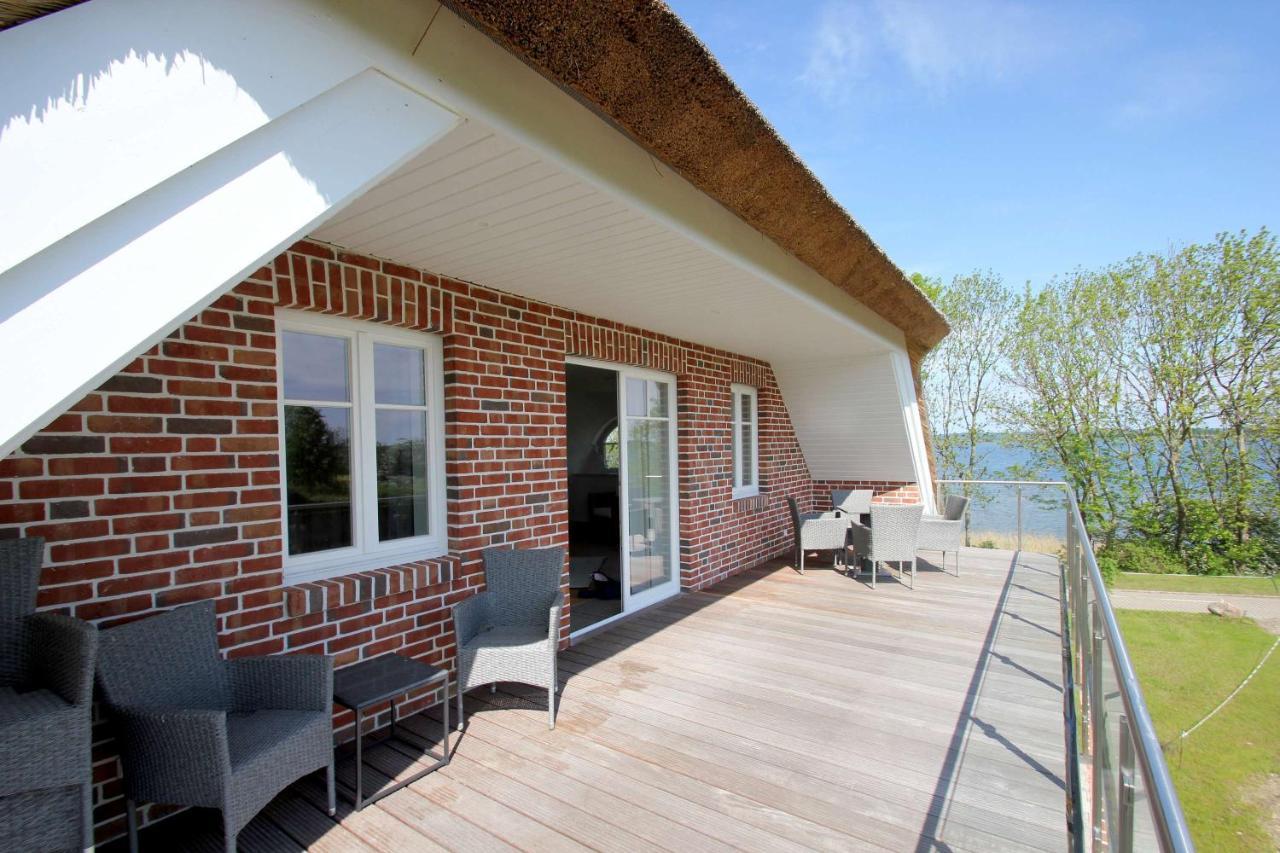Wassernahes Ferienhaus Mit Meerblick Und Schwimmbadnutzung In Sellin - Ferienhaus Rohrweihe 加格尔 外观 照片